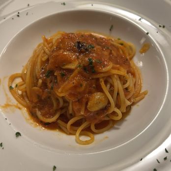 Trattoria Armando - Spaghetti with a spicy sauce - Tuscan Near Me - Florence, FI