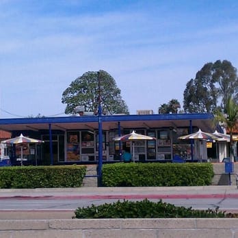 Fosters Freeze - View from the street - Ice Cream & Frozen Yogurt Near Me - Carson, California Fosters Freeze - View from the street - Ice Cream & Frozen Yogurt Near Me - Carson, California
