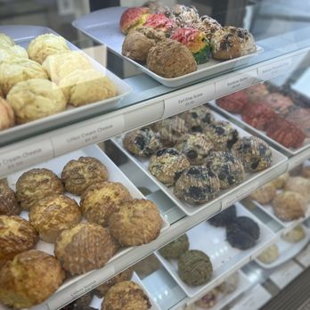 Bits & Bites Cafe - Allllllllllll the delicious scones! - Coffee & Tea Near Me - honolulu, Hawaii