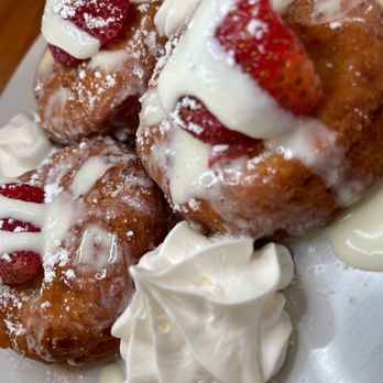 Home Sweet Home Cafe & Brunch - Fried Cinnamon Sugar Deep Fried Cinnamon Biscuits - Breakfast & Brunch Near Me - Baltimore, Maryland