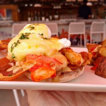 Topsail - Main Lobster Benedict's - American Near Me - San Diego, California