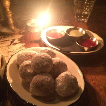 Sotto - OUT-OF-THIS-WORLD Dessert - Ricotta Doughnus - Italian Near Me - Cincinnati, Ohio Sotto - OUT-OF-THIS-WORLD Dessert - Ricotta Doughnus - Italian Near Me - Cincinnati, Ohio