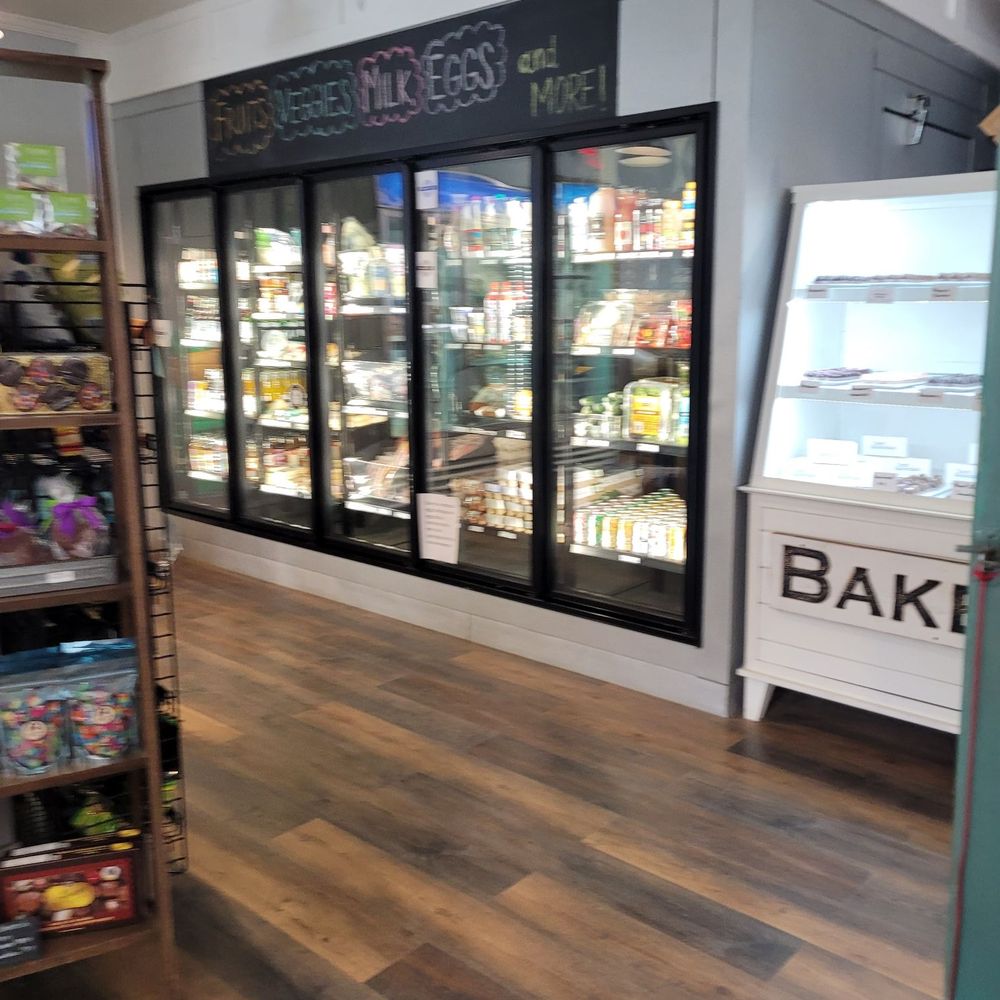 Tonn's Marketplace - Farms Near Me - Burlington, Connecticut Tonn's Marketplace - Farms Near Me - Burlington, Connecticut