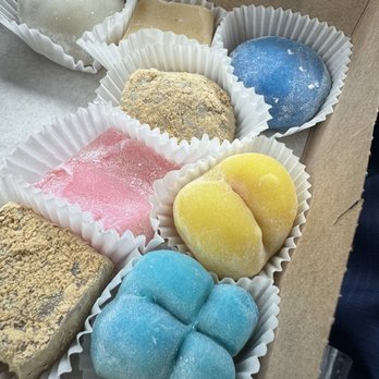 Two Ladies Kitchen - Mochi options - Bakeries Near Me - Hilo, Hawaii Two Ladies Kitchen - Mochi options - Bakeries Near Me - Hilo, Hawaii