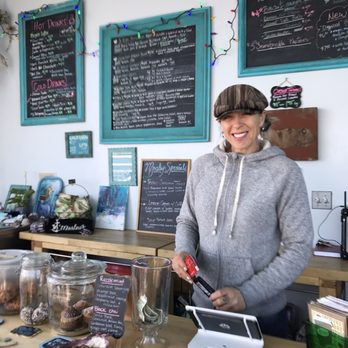 Mosley's Cafe - Sweet service. Support your local business! - Cafes Near Me - Alameda, California