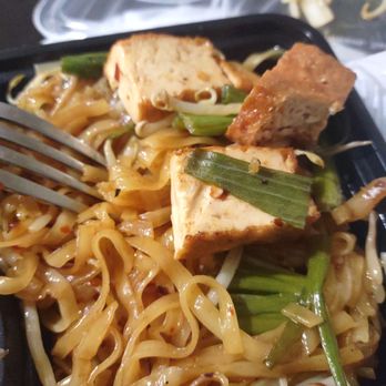 Muay Thai Kitchen - Pad Thai missing ingredients I paid extra for - Thai Near Me - San Marcos, California Muay Thai Kitchen - Pad Thai missing ingredients I paid extra for - Thai Near Me - San Marcos, California