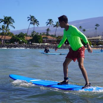 Waves Hawaii Surf School - Paddleboarding Near Me - Kihei, Hawaii