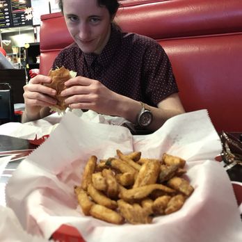 Beth's Burger Bar - French fries ft girlfriend - American Near Me - Orlando, Florida Beth's Burger Bar - French fries ft girlfriend - American Near Me - Orlando, Florida