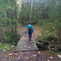 Årvolltangen Rundt - Crossing a stream