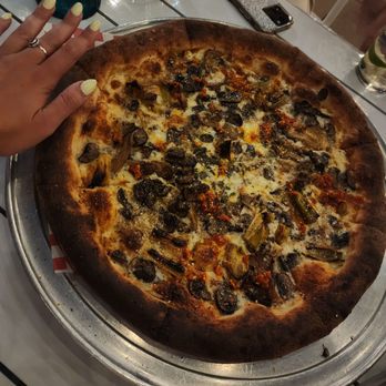 Tetto - Huge artichoke & leek pizza - Pizza Near Me - Chicago, Illinois