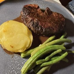 Home Restaurant - Filet