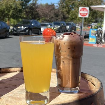 McKay Cottage Restaurant - Mango mimosa, iced mocha - American Near Me - Bend, Oregon McKay Cottage Restaurant - Mango mimosa, iced mocha - American Near Me - Bend, Oregon