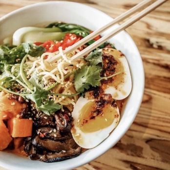 Low Down Bar - Ramen - Cocktail Bars Near Me - Collingwood, Ontario
