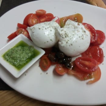 Rosso Intenso - Buffalo caprese yum - Italian Near Me - Fiumicino, RM Rosso Intenso - Buffalo caprese yum - Italian Near Me - Fiumicino, RM