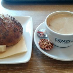 Bäckerei Wieser - Rye roll and capucino