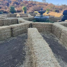 Kids hay maze Kids hay maze