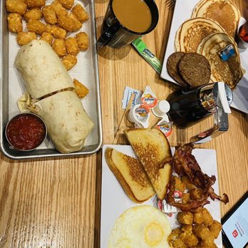 Uinta Brewing - Burrito...bacon n eggs...pancakes...ALL GREAT!!! - Breweries Near Me - Salt Lake City, Utah Uinta Brewing - Burrito...bacon n eggs...pancakes...ALL GREAT!!! - Breweries Near Me - Salt Lake City, Utah
