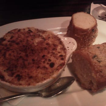 Marlow's Tavern - Crab dip - New American Near Me - Alpharetta, Georgia