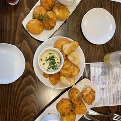 Morgan's On Main - Appetizers: ravioli, onion dip