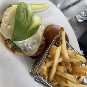 Yard House - Chicken burger  Grilled Chicken & Avocado Sandwich - Bars Near Me - Long Beach, California