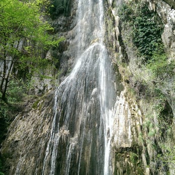 Valle delle Ferriere - Cascata - Hiking Near Me - Pontone, SA