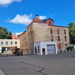 Leinenkugel Brewing