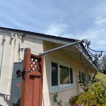 Simply Electric - Riser fell on fence PG&E had to disconnect power to the house - Electricians Near Me Simply Electric - Riser fell on fence PG&E had to disconnect power to the house - Electricians Near Me