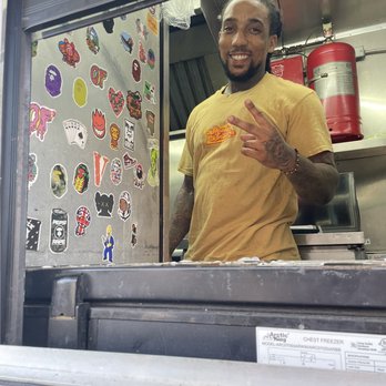 Steady Snack’n - Provided good tasten food! - Food Trucks Near Me - Houston, Texas