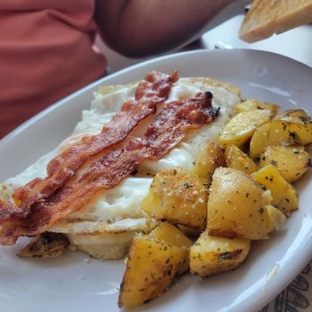 Cheese Wheel Pasta - Over Easy Toast - Italian Near Me - Ocean City, Maryland