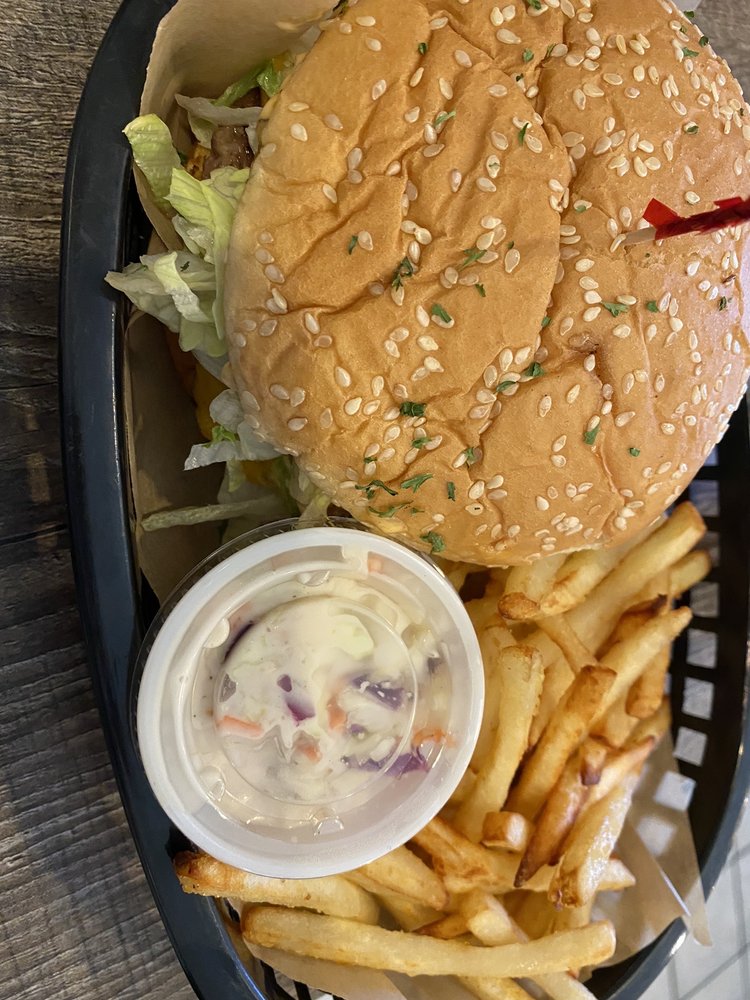 THE GREEN TABLE RESTAURANT 184 Photos & 111 Reviews 3390 Tampa Rd