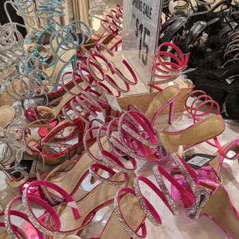 Urban Behavior - They don't look comfortable! - Women's Clothing Near Me - Mississauga, Ontario