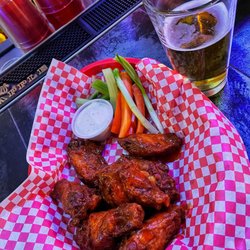 Dirty Dogs Roadhouse - Signature Chicken Wings