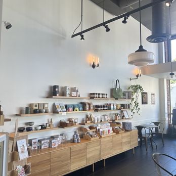 Tea On Piedmont - inside - Bubble Tea Near Me - Oakland, California Tea On Piedmont - inside - Bubble Tea Near Me - Oakland, California