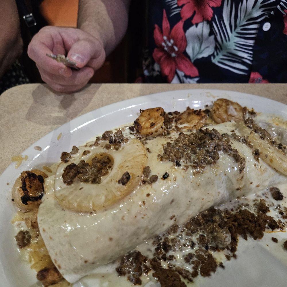 Cancun Mexican Restaurant - Burrito barzon - Mexican Near Me - Crescent Springs, Kentucky