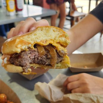 Brake Burger Garage - Smash Burger - Burgers Near Me - Lake Wales, Florida Brake Burger Garage - Smash Burger - Burgers Near Me - Lake Wales, Florida