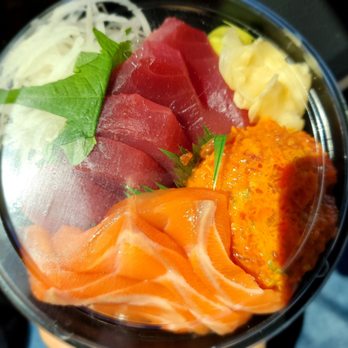Mama Kim’s - Today's special add salmon - Poke Near Me - Honolulu, Hawaii Mama Kim’s - Today's special add salmon - Poke Near Me - Honolulu, Hawaii