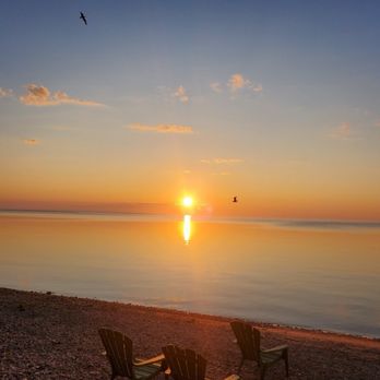 Holiday Inn Express St. Ignace-Lake Front - Spectacular view of the sunrise - Hotels Near Me - Saint Ignace, Michigan