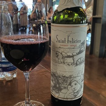 Cabaña Las Lilas - Wine blend - Steakhouses Near Me - Buenos Aires, C