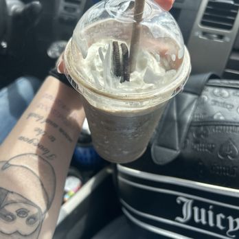 Rose D'Amour Cafe - Frappuccino Oreo - Coffee & Tea Near Me - Chula Vista, California Rose D'Amour Cafe - Frappuccino Oreo - Coffee & Tea Near Me - Chula Vista, California
