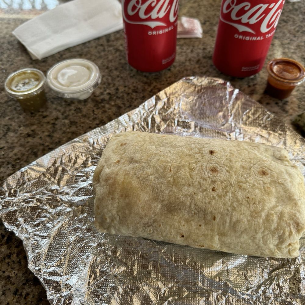 Goyo's Tacos - Side of Sourcream / burrito and cokes - Mexican Near Me - Bloomington, California Goyo's Tacos - Side of Sourcream / burrito and cokes - Mexican Near Me - Bloomington, California