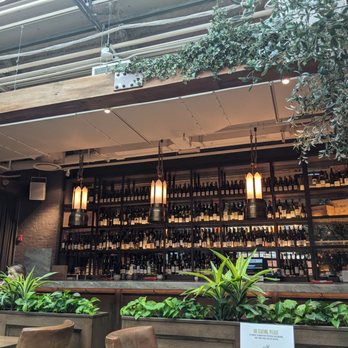 Aba - Mediterranean Near Me - Chicago, Illinois