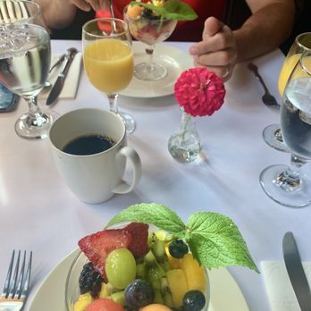 Inn at Felt Manor - Course 1 of breakfast - best fruit cup I've ever had - Hotels Near Me - Galena, Illinois Inn at Felt Manor - Course 1 of breakfast - best fruit cup I've ever had - Hotels Near Me - Galena, Illinois