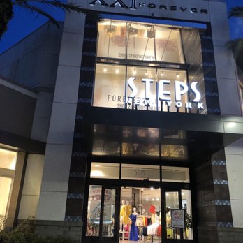 Steps New York - Location Entrance - Women's Clothing Near Me - Orlando, Florida