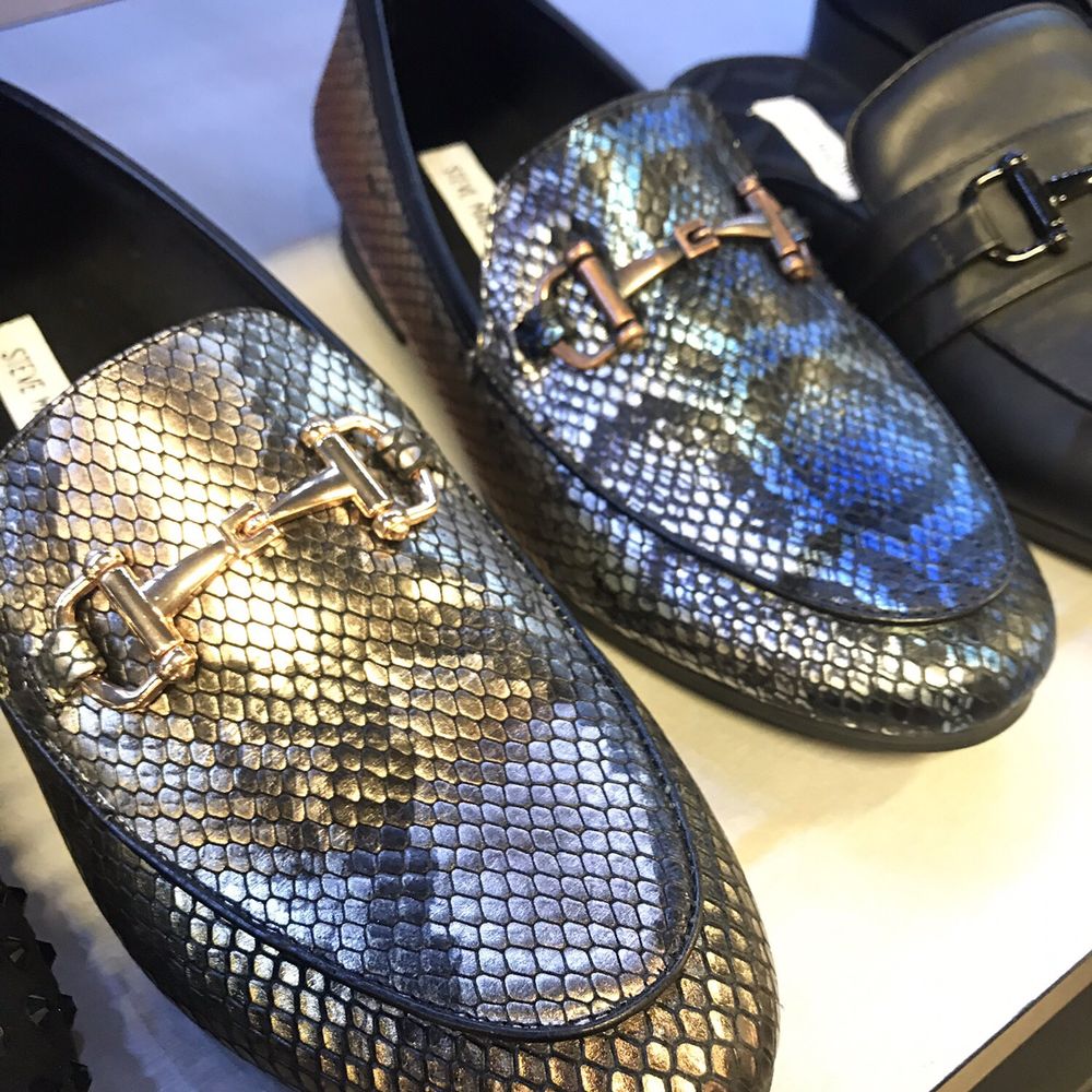 Steve Madden - Shoe Stores Near Me - Glendale, Arizona