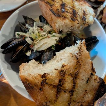 GusGus - Mussels - Bars Near Me - Saint Paul, Minnesota