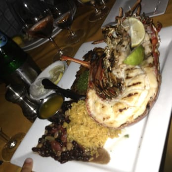 Morgan's Mango - Half of a 4 pounder = a 2 pounder... Filet hiding in background. Lobster was pretty tasty. - Seafood Near Me - Saint John, Virgin Islands