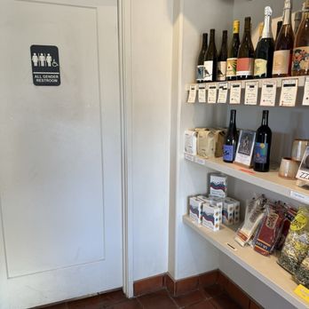 Más o Menos - Cocktail Bars Near Me - Joshua Tree, California
