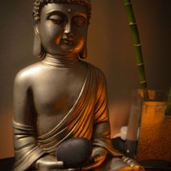 Niasoma Bodywork - Serene Buddha, watching over our sessions.