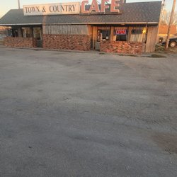 Town & Country Cafe - December 5th 2024 place still looks like time stood still