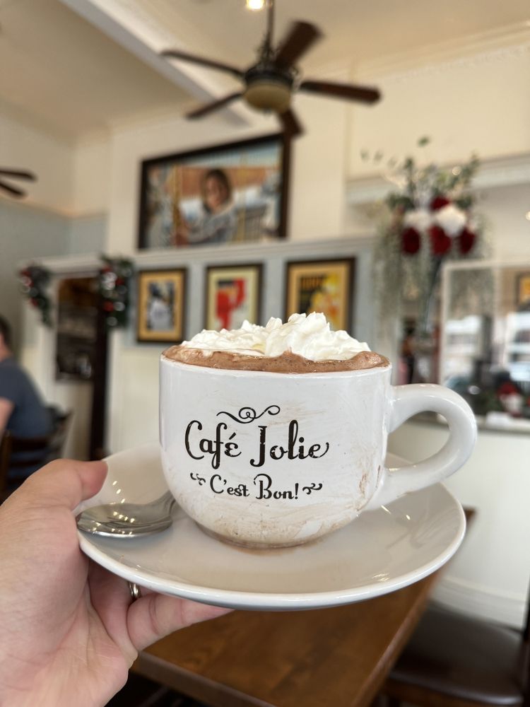 Cafe Jolie
